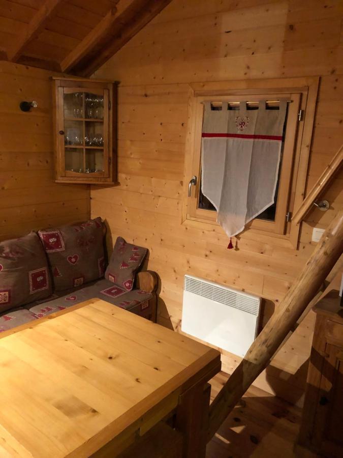 La Cabane à l'Orée des Bornes Évires Exterior foto